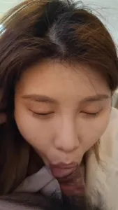 撑爆清纯女友的上下两张嘴