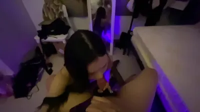 湛江夜场母狗跪舔口交