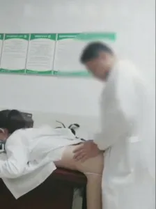 中午时候病人少 后入下高颜值护士长