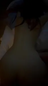 边看电影边打屁屁