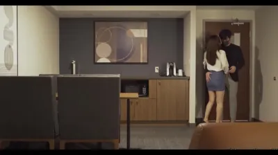 女领导的渴望“能不能升职看你今晚表现”难怪女的爱穿包臀裙真方便