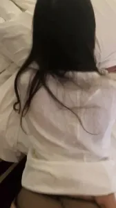 镜子里的你最骚！黑丝蜜桃小母狗后入操不停