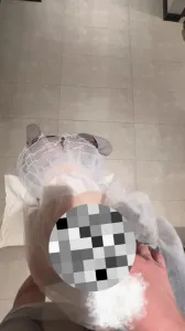 [原创] 开档黑丝，洁白头纱，吃着几把