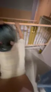 戴眼镜00后实习幼师有完整