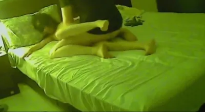 背德人妻在家出轨