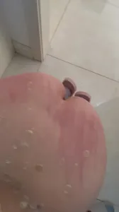 川渝大学生母狗小屁股真圆润啊，抽的都是印子。