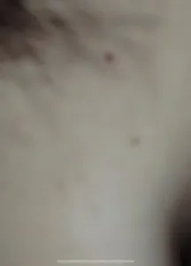 刚毕业的反差婊女友迫不及待的给我看奶子