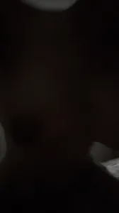 大奶妹自己说下面太湿了