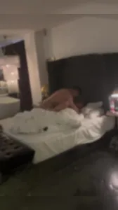 单男操媳妇，不是自己的女人就不心疼！