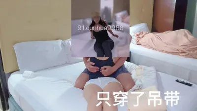 县城的瑜伽裤大屁股宝妈