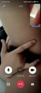 前女友和我在宿舍视频抠逼给我看