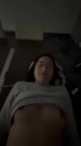 早晨跟女友在学校教学楼 会议室里面操逼真刺激