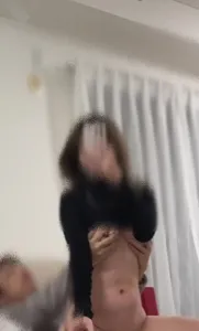 女友骑乘位自拍