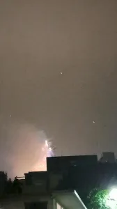 新年快乐，街头露出