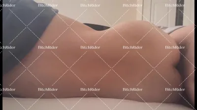 纽约 你的异地女友主动献上骚臀给学弟解压