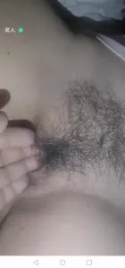 QQ网友看着老婆逼打飞机