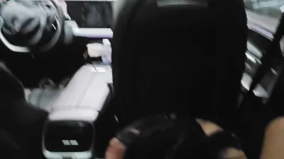 (原创）雨天和老婆车震全裸口交