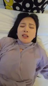 顶级身材小少妇，完整版已上传至电报群