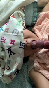 还是那个熟女阿姨