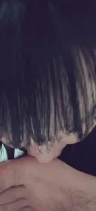 骚母狗七妹口交金主（手势验证）