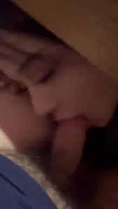 约少妇到小包间吃饭一不留神就被口