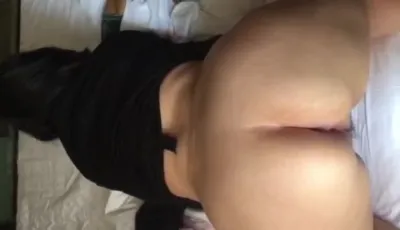 34岁大屁股大奶子少妇上班期间出来偷情