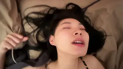 南京大二校花母狗被男友操的各种高潮脸极度反差