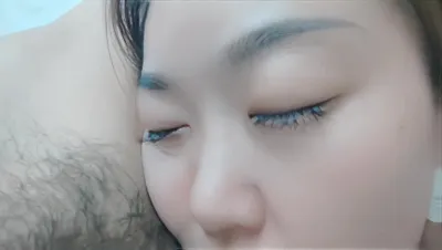 含着鸡鸡休息的骚货