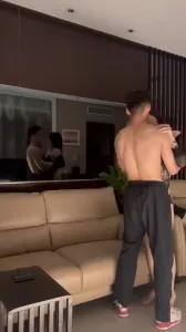 自拍、天津离异少妇约肌肉体育生