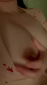 挤挤奶