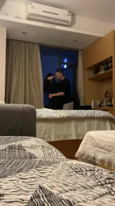 半推半就高颜值新婚少妇，大喊你比我老公厉害