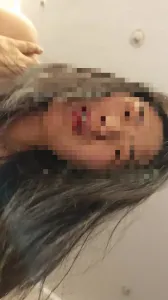 女邻居无套上位求爱，露脸