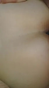 后入打桩内射老婆的蜜桃臀大屁股