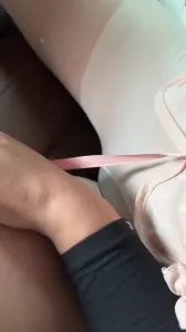 约个车震是真爽，车里玩感觉就是爽。刺激
