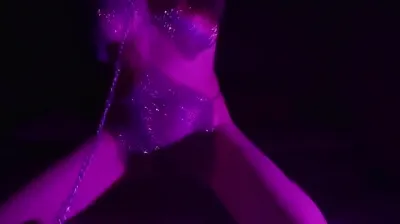 自带情趣内衣的少妇
