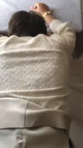 同小区的短发熟女 在她家偷情让我快点内射