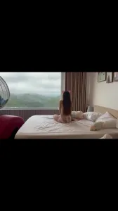 无套操火辣民俗老板娘第六弹，粉色情趣内衣简直骚气十足