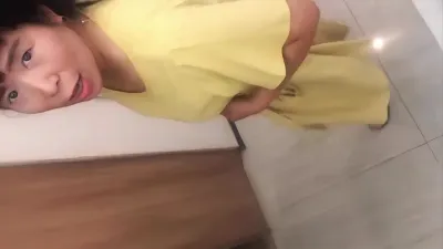 “你不会拍给我老公看吧”真实勾搭兄弟的老婆操的白浆四溢
