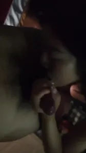 超清纯学姐舔鸡巴舔的太香了，最后口爆吞精