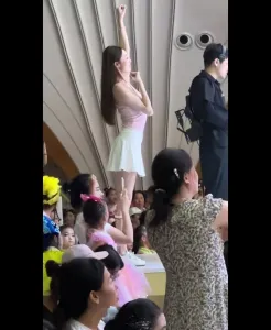 内射播种反差高冷幼儿园老师