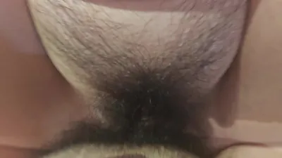 两洞都打开的少妇
