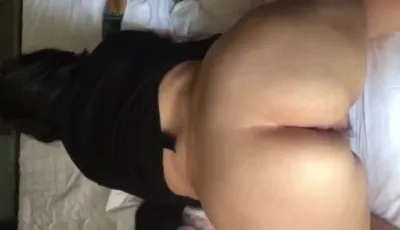 打桩超市人妻 偷情衣服都来不及脱