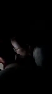 关灯老婆爱吃鸡3