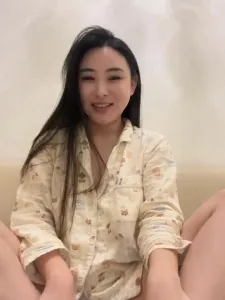 没想到这么优雅的小姐姐也玩裸聊（接一对一裸聊）