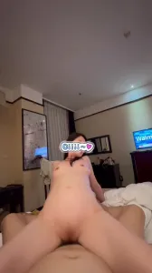 白虎少妇很会摇