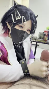 把暮蝶女友借单男玩