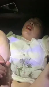 车震超市上班的熟女 白浆很多润