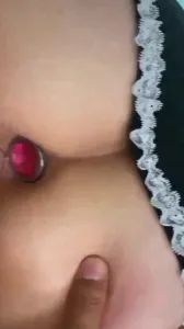 戴肛塞的四川辣妹被我操到尿