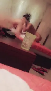 桑拿房里找个东北大姐去去火